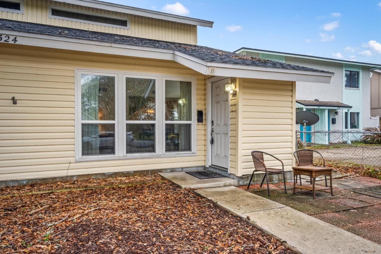 Holiday home Walk To Jacksonville Beach, 10min To Mayo *